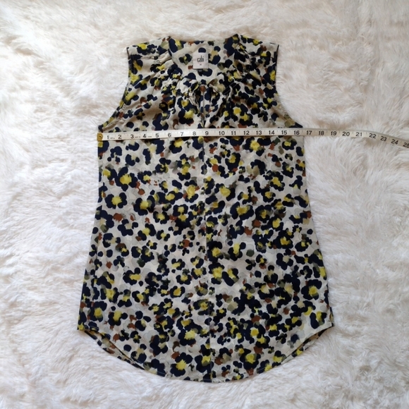 CAbi Seeing Spots Sleeveless Tank Blouse, Womens Size XS - Picture 6 of 11